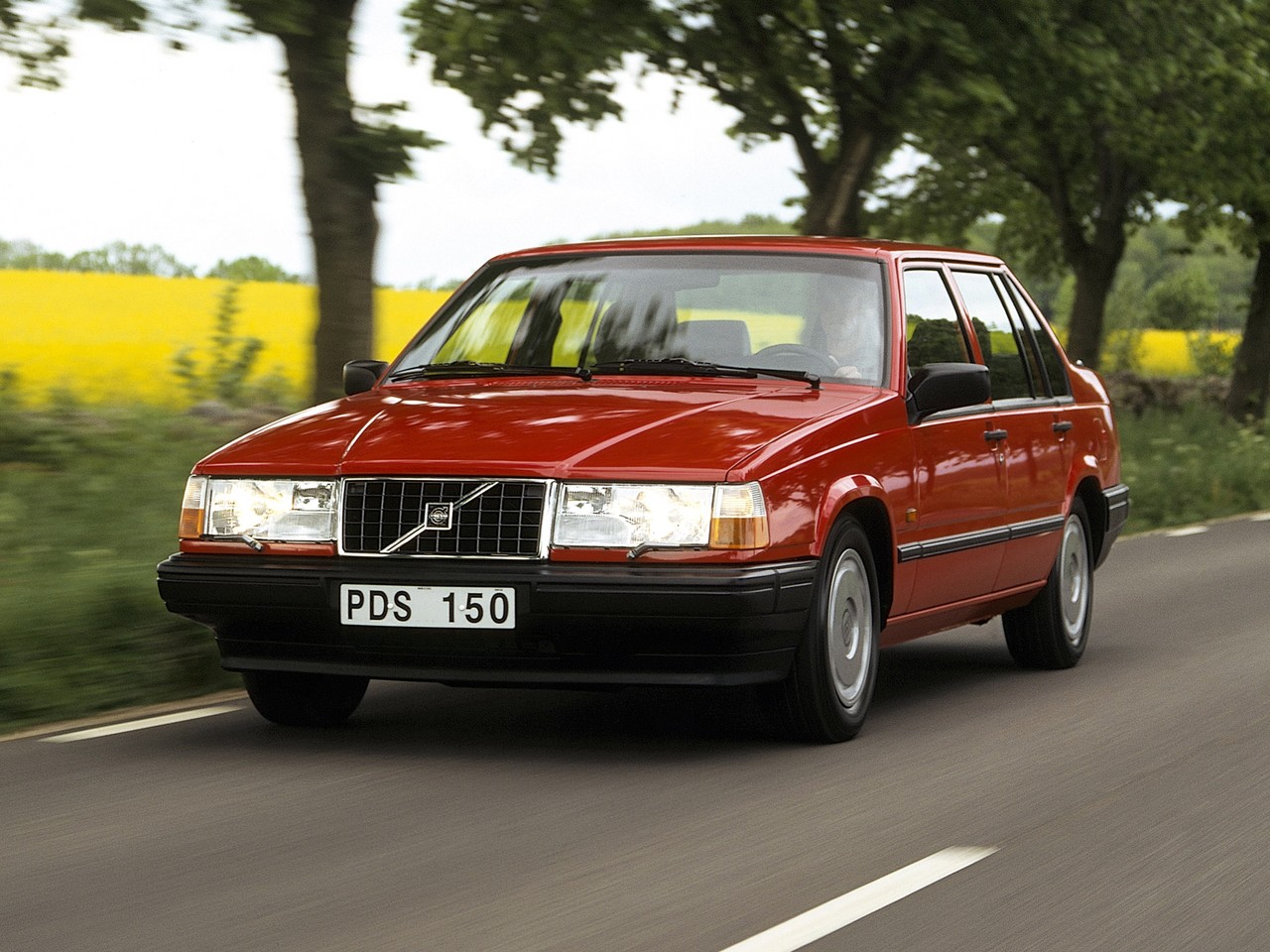 Images: Volvo 940 (1990-96)