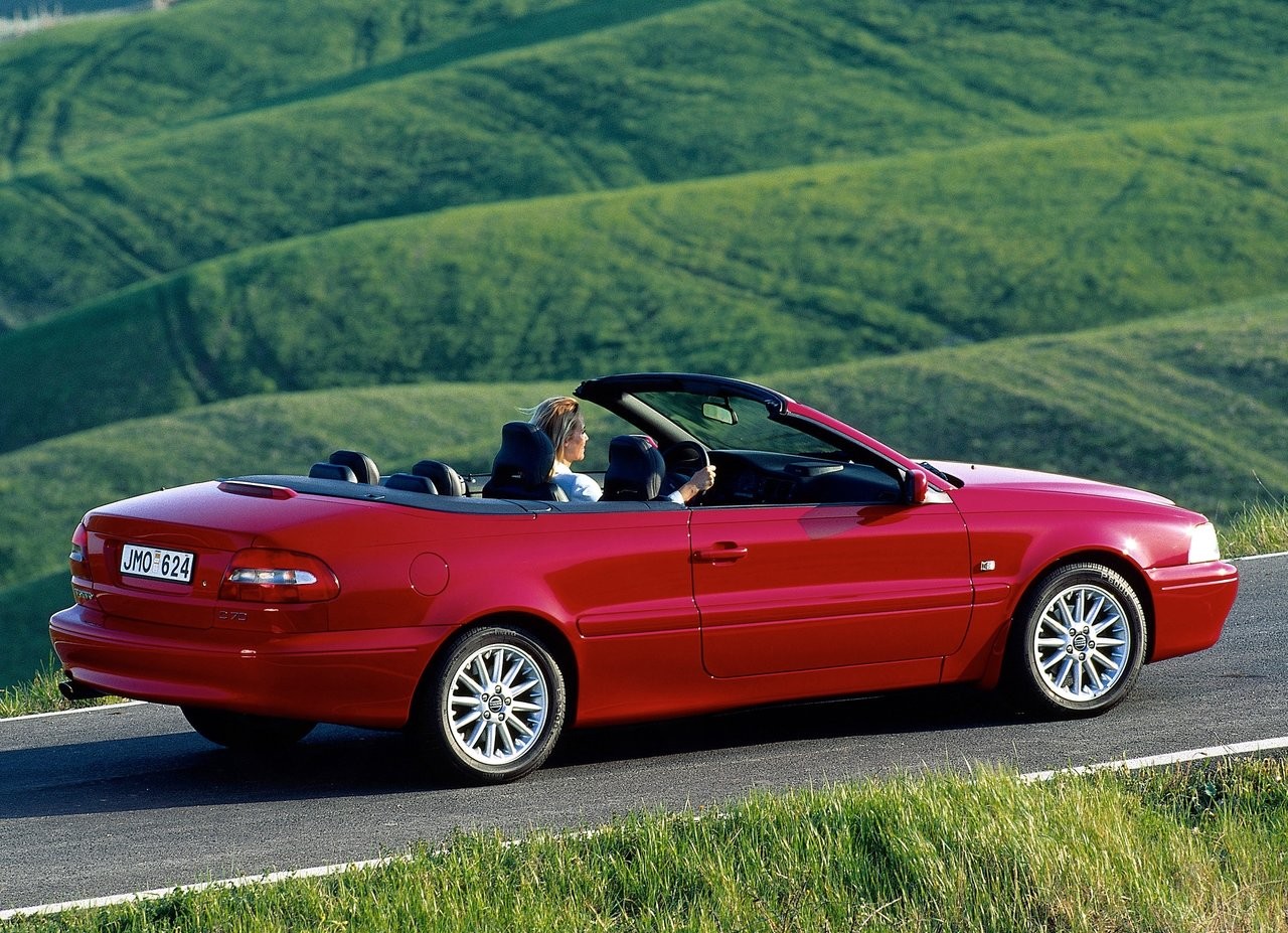 Images: Volvo Mk.1 C70 Convertible (1999-04)