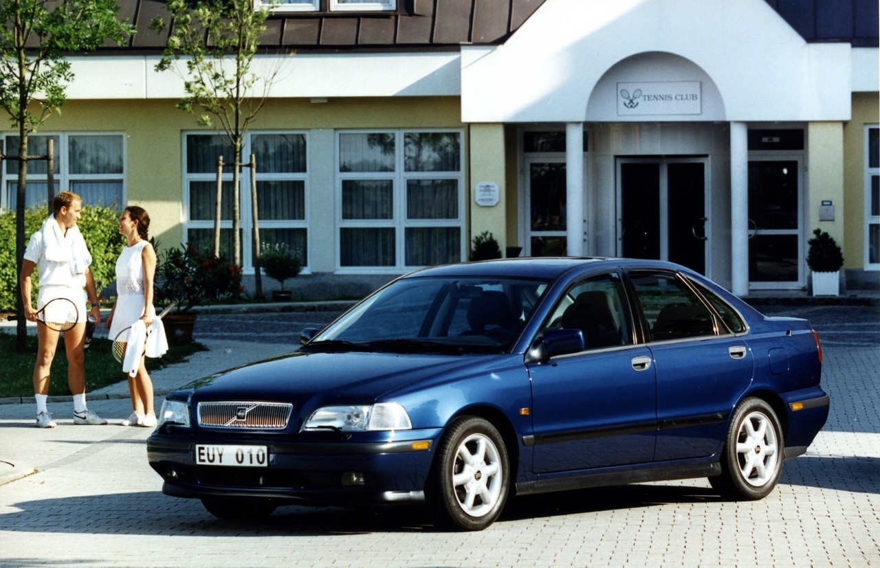 Images: Volvo Mk.1 S40 (1997-04)