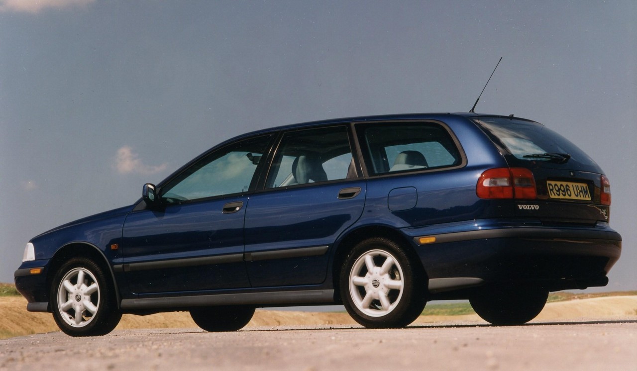 Images: Volvo Mk.1 V40 (1997-04)
